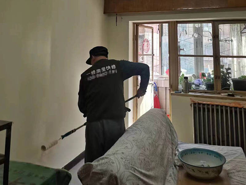 下雨天房屋墻面潮濕怎么處理？特別實用